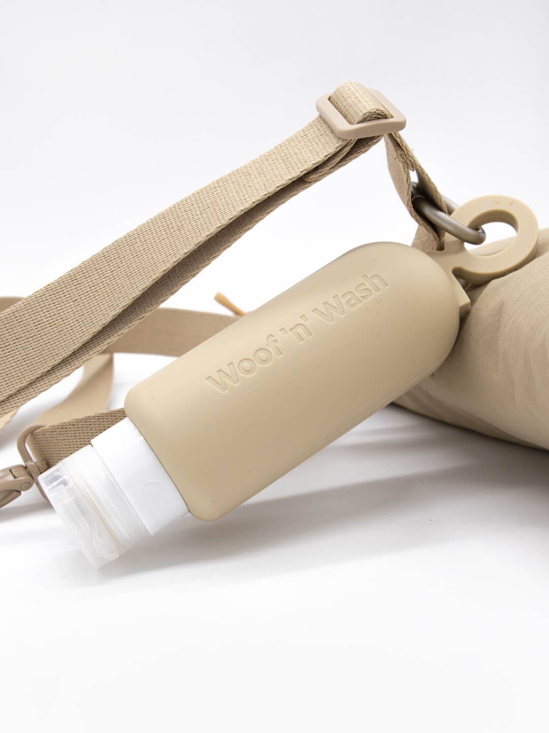 Qisu - Wholesale Pet Cleaning Supplies - Urine Cleaning Bottle | Woof 'n' Wash™7