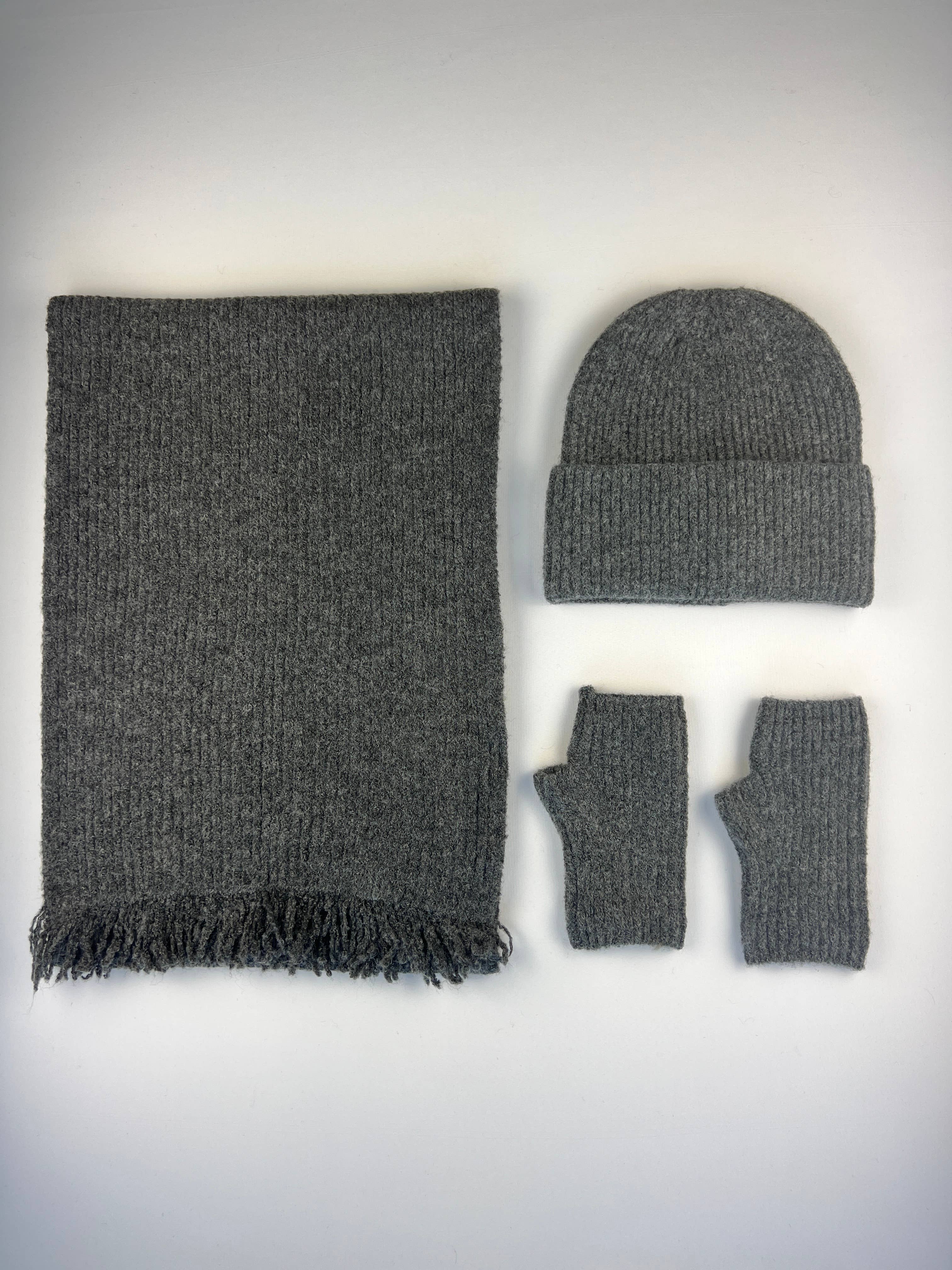L'Emotion - Wholesale Winter Accessory Set - Women's - Ribbed Scarf Hat Mittens Set with Fringe 40% Wool4