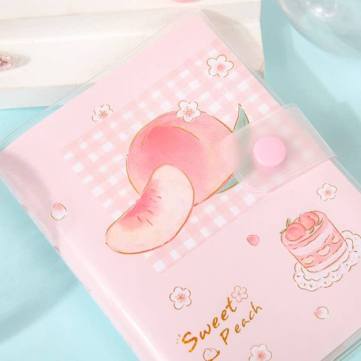 Carnet A6 à boutons en PVC Peach pour la vente par Yenzee Stationery