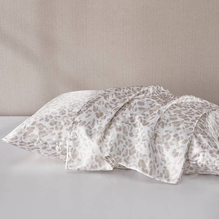 Olliix - Wholesale Bedding Pillowcase/Sham - Satin Luxury 2-Piece Pillowcases, Taupe Leopard2