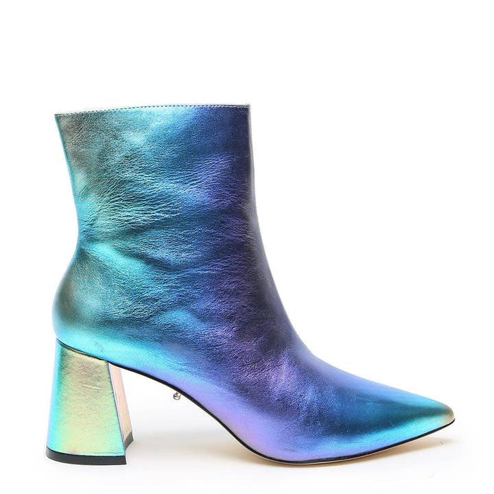 Galaxy Boot for wholesale by Alterre