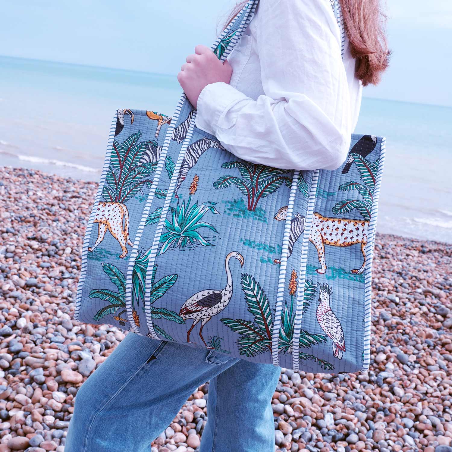 The Paper High Gift Company Limited - Wholesale Tote Bag - Women's - Reversible Jungle Print Quilted Cotton Tote Bag5