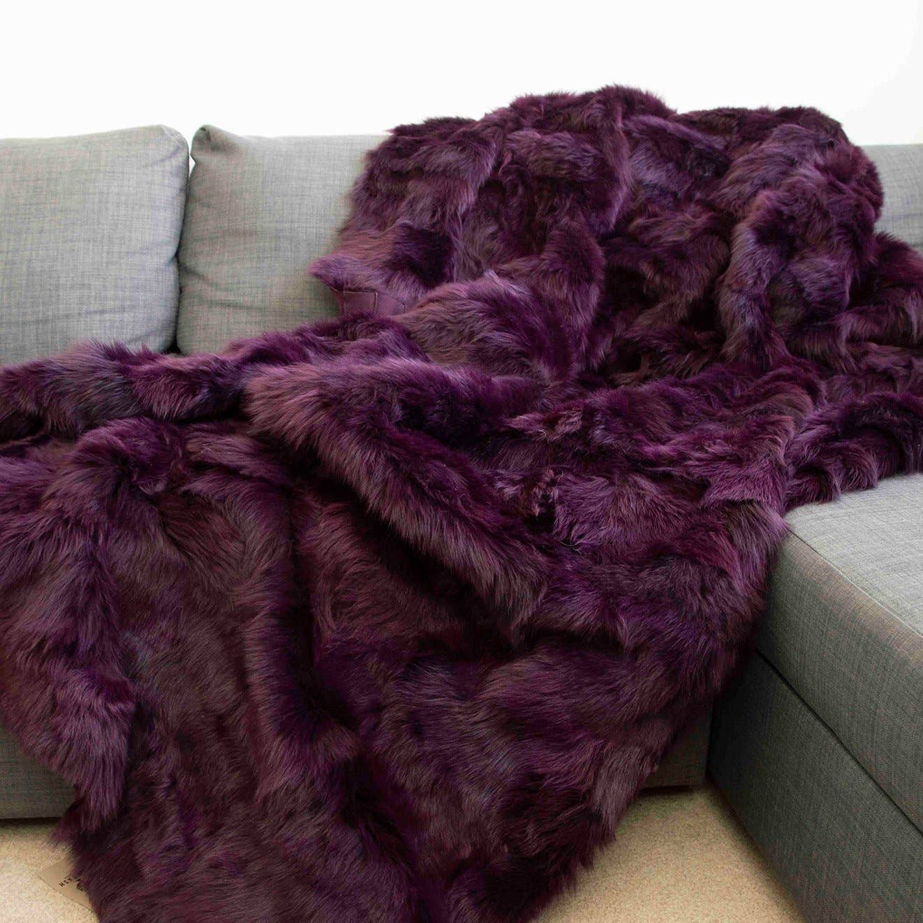Wildash London - Wholesale Throw blanket - Bordeaux Toscana Shearling Throw | Rug | 130cm x 160cm4