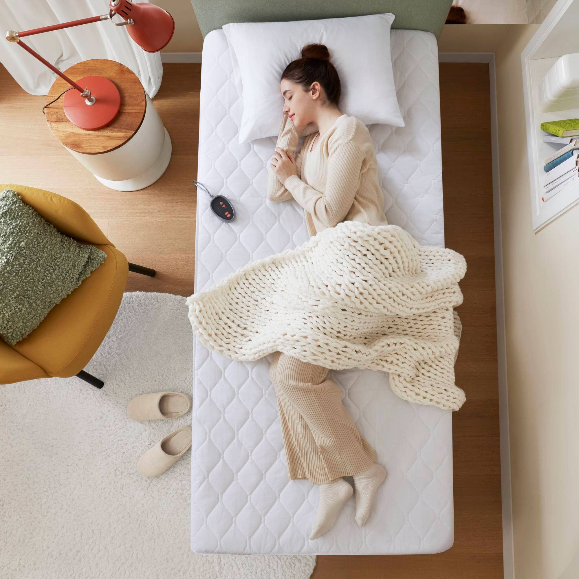 Olliix - Wholesale Mattress Pad/Protector - 20-Heat Setting Electric Heated Mattress Pad4