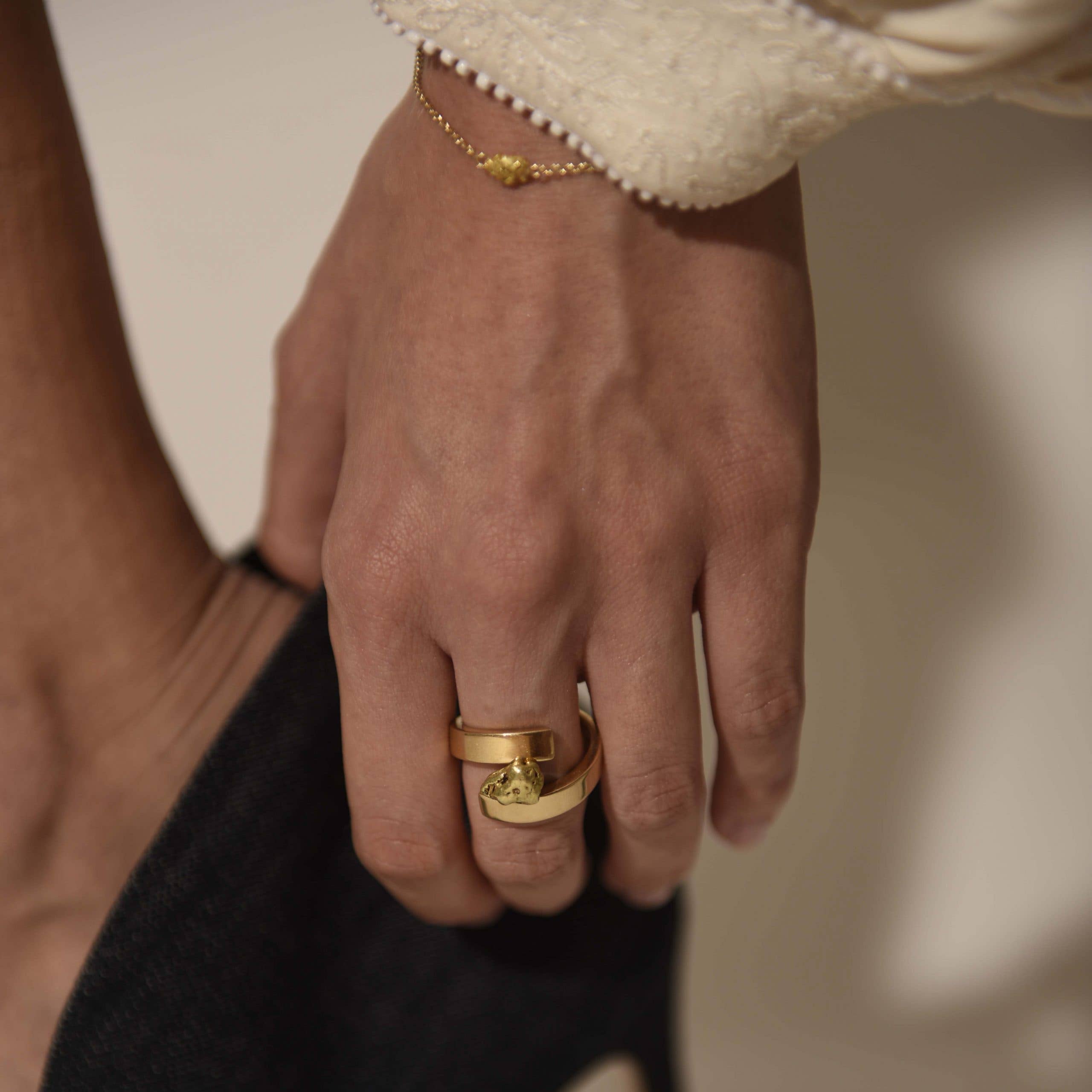 Makal – wholesale Charm/dangle bracelet – Earth Bracelet with Gold Nugget Charm2