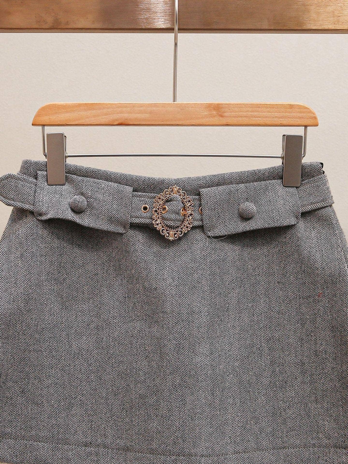 Productseeker – Großhandel Jacke – Damen – SET221Y Elegantes Wollkostüm mit Perlenbesatz, bestehend aus Jacke und Rock8