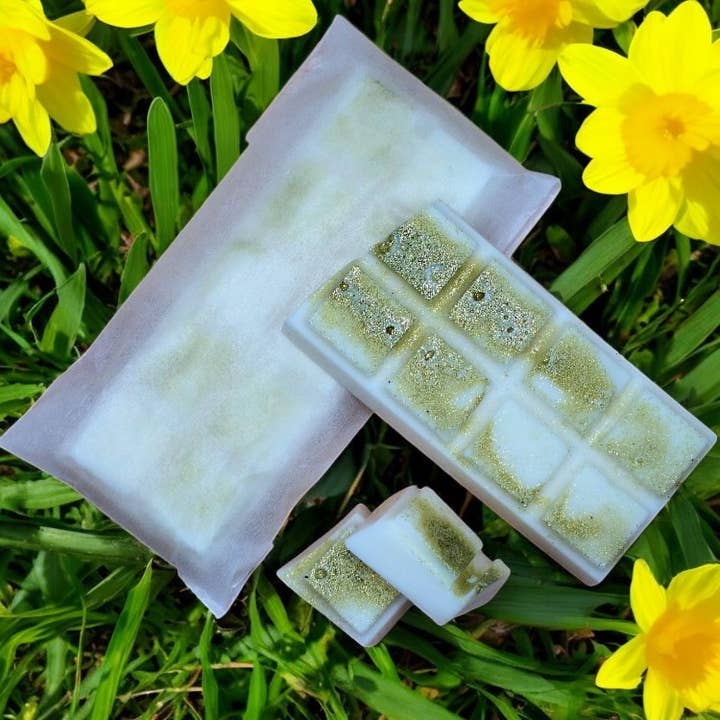 Daffodil White Label Wax Melt for wholesale by Lunar Fragrances