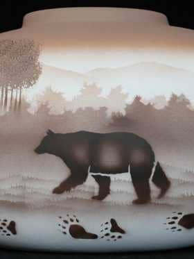 67142 Vase Oreiller Pistes de Campagne Ours 42 x 27 cm pour la vente par Cedar Mesa Pottery