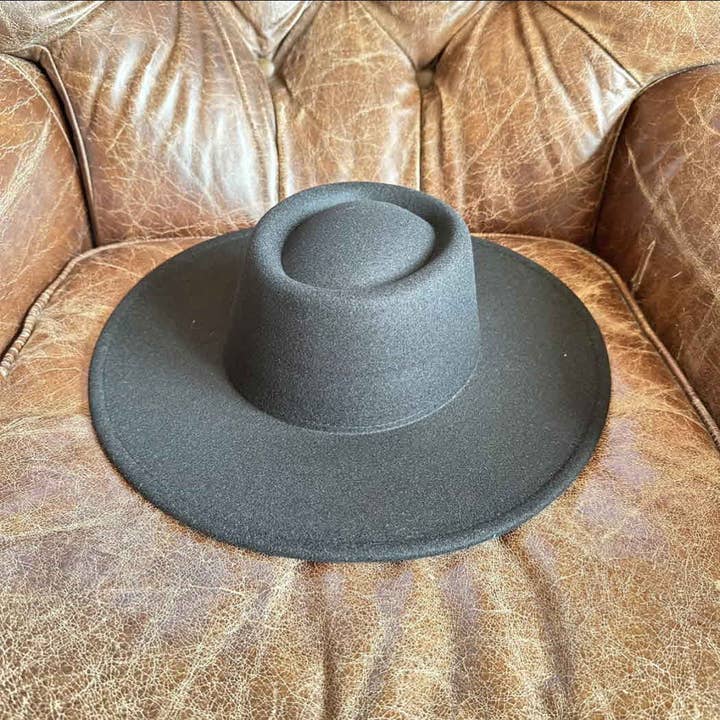 Queens INC - Wholesale Boater Hat - Women's - WIDE BRIM BOATER HAT