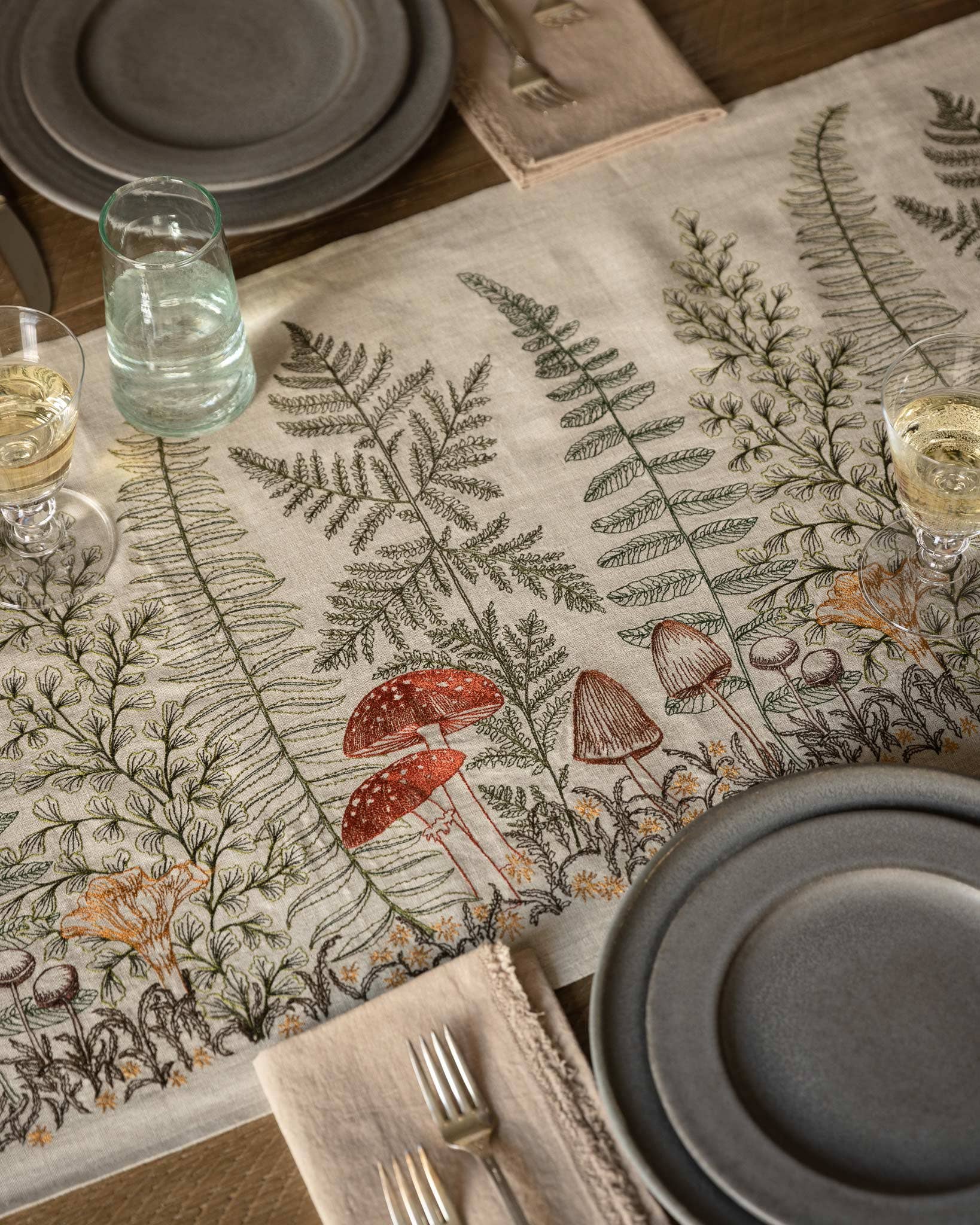 Coral & Tusk - Wholesale Table Runner - Mushrooms and Ferns Table Runner1