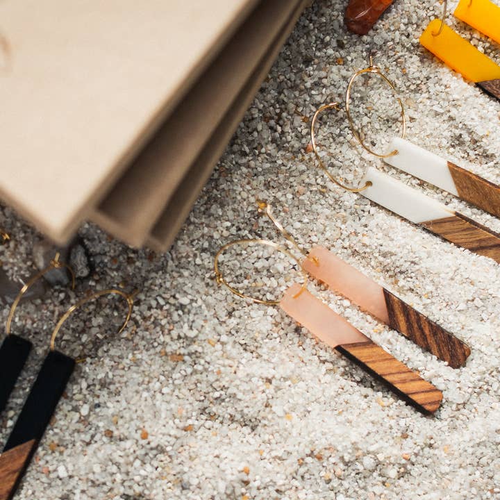 Arm Candy - Wholesale Dangle Earrings - Gray Wood And Resin Bar Earrings2