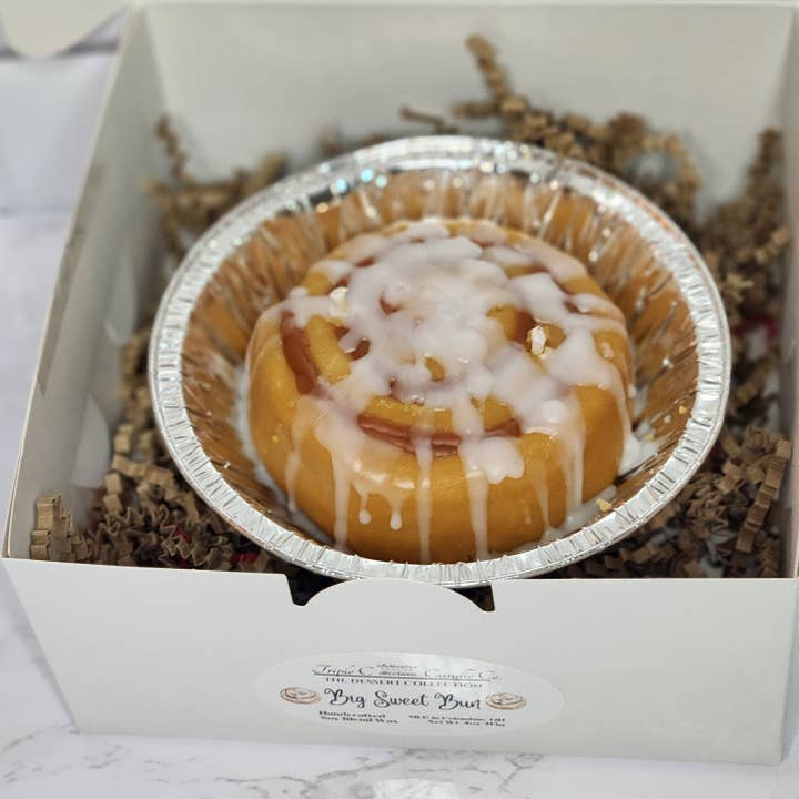 Big Sweet Bun - Novelty Cinnamon Bun Candle for wholesale by Triple C Candle Company