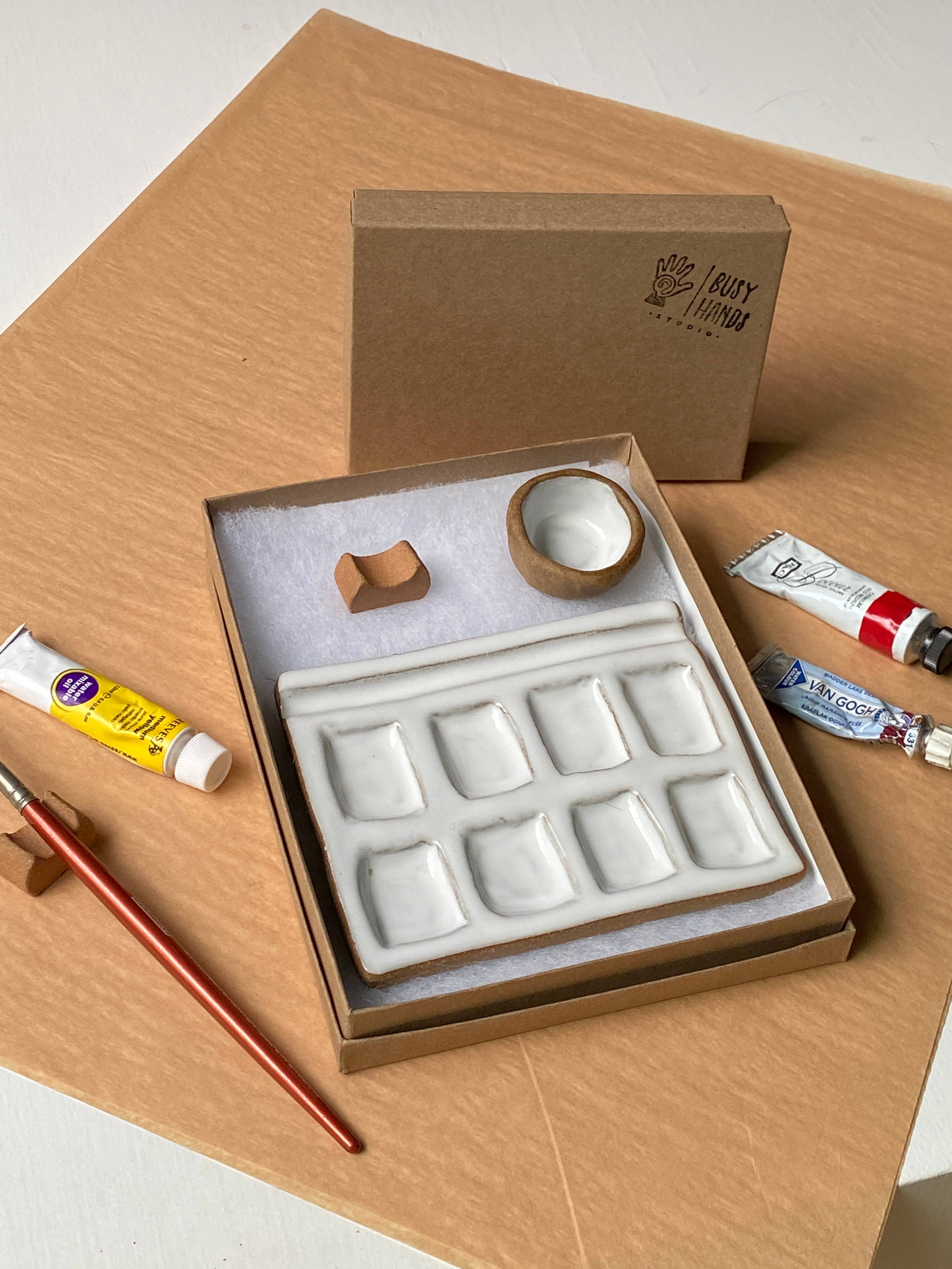 Busy Hands Studio - Vente Palettes/plateaux de mélange - Palette de peinture aquarelle en céramique de taille moyenne à 8 plaques1