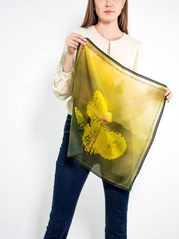 FOULARD P. WILLOW per la vendita all'ingrosso da parte di BB FLOWER