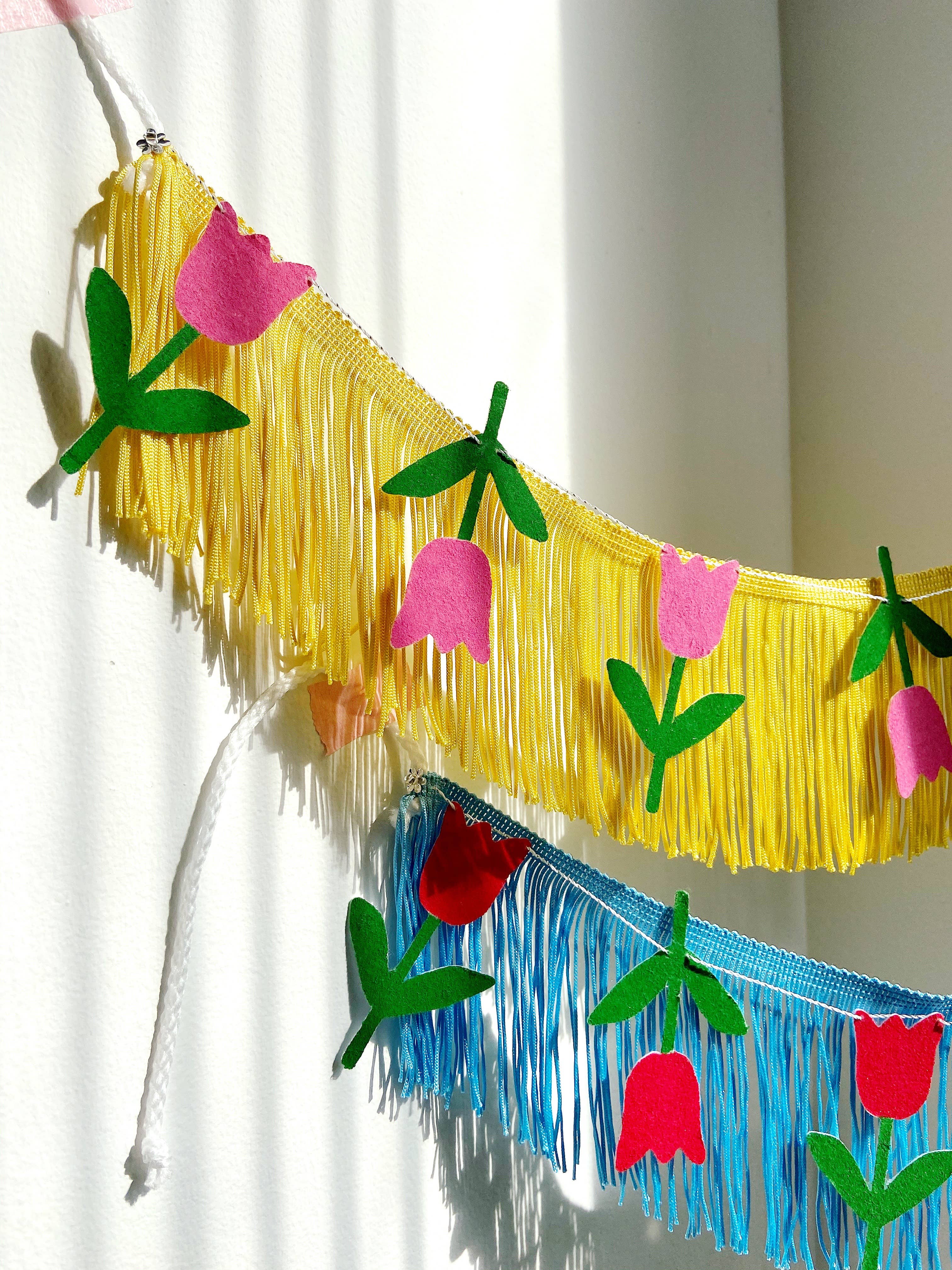FUN CULT - Wholesale Bunting/Garland - Tulips Fringe Banner flower garland, floral garland, kids2