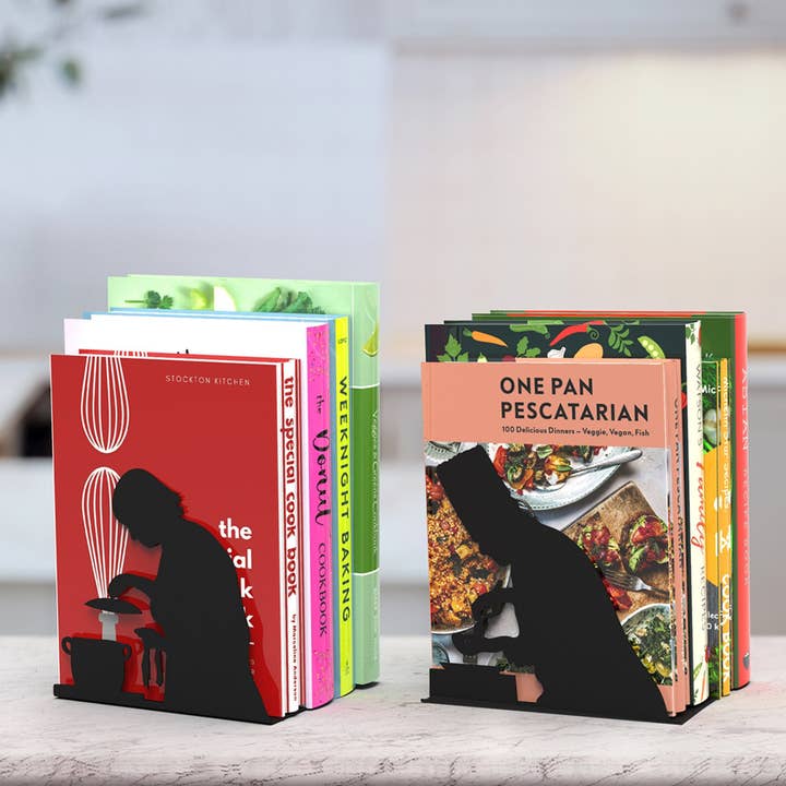 Serre-livres en métal découpé au laser Chef pour livres de cuisine pour la vente par Artori Design LLC