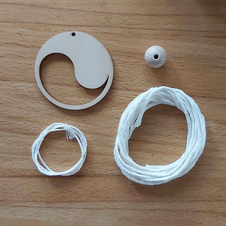 Familienmomente - Wholesale DIY Craft Kit - DIY Set Macrame Aroma Pendant Yin & Yang2