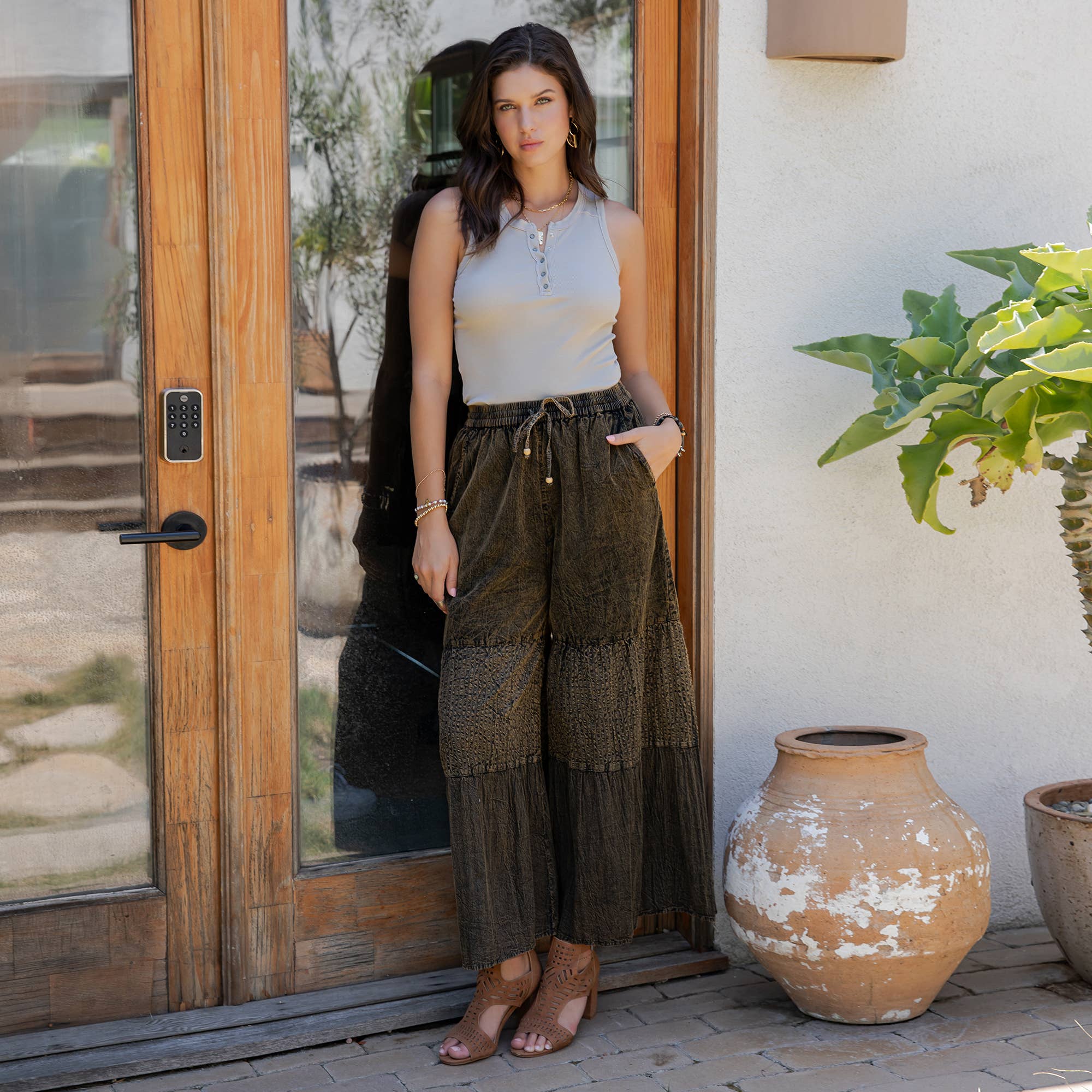 Young Threads - Venta al por mayor Pantalones - Mujer - Pantalones de Encaje y Punto con Inserciones de Parche en Denim de Capas Boho (Nuevo)43