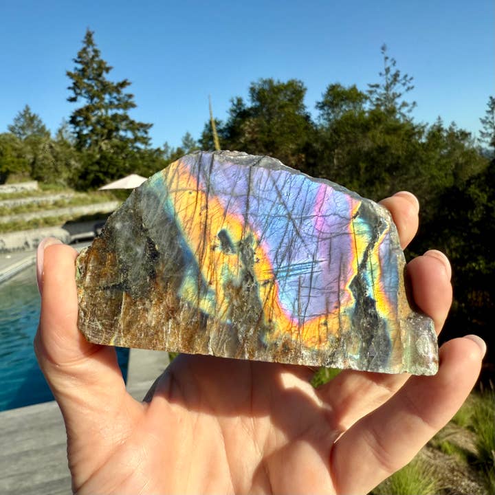 Flitsende Labradoriet Plaat voor wholesale door Liv Rocks