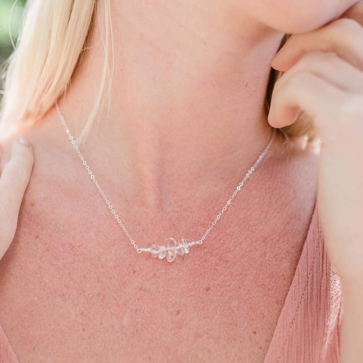 Collar con barra de perlas de cuarzo de cristal para venta al por mayor de Luna Tide