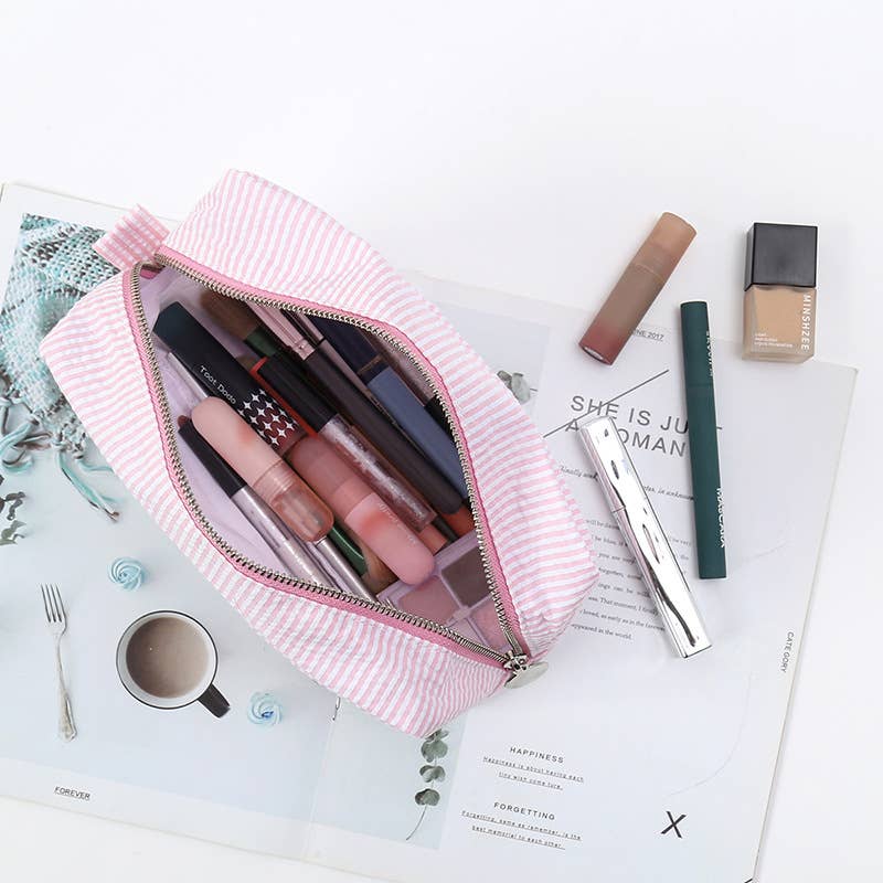 Auraquise - Wholesale Makeup/Cosmetic Bag - Seersucker Striped Makeup Pouch Travel Toiletry Bag1
