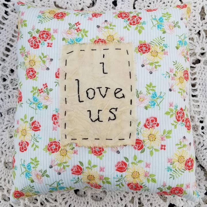 Scraps of the Past - Wholesale Throw/Decorative Pillow - i love us