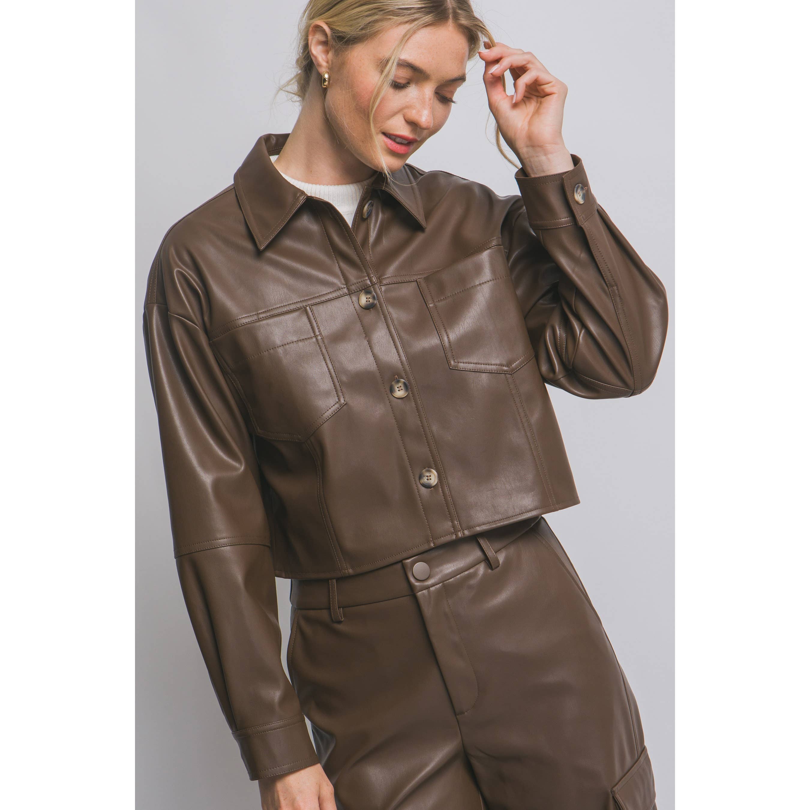 HiteJeans - Wholesale Jas - Dames - Bijgesneden jas van imitatieleer1