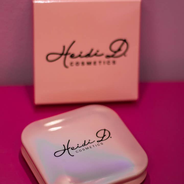 Heidi D. Presset Pudder for engroshandel hos Heidi D Cosmetics