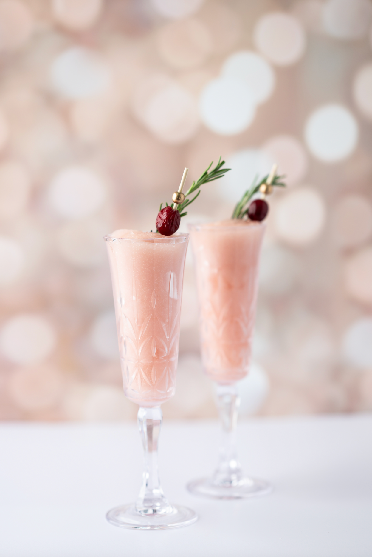 d'marie inc. - Wholesale Cocktail mix/syrup - Poinsettia Cocktail - Ready-To-Freeze Cocktail1