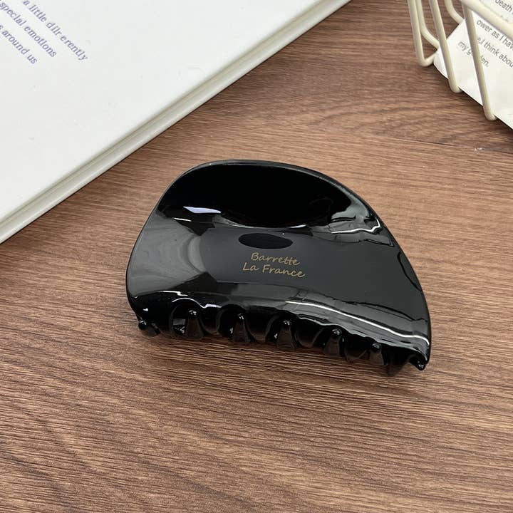 SoapElenGlen - Wholesale Hair Clip - Women's - Shell-shaped Acetate Hair Claw Clip1