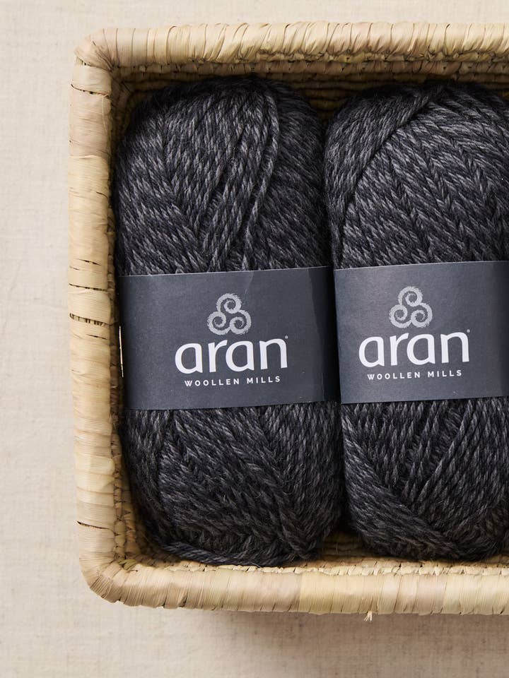 100 % Laine Mérinos Aran - Gris pour la vente par Aran Woollen Mills