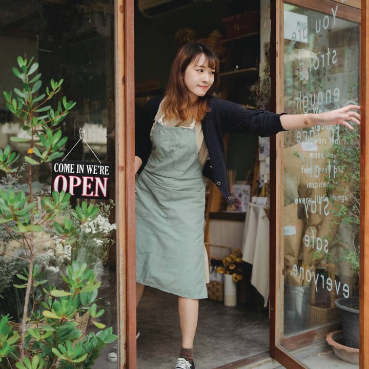 JennyGems - Wholesale Sign - Come In We're Open Sorry We're Closed™ Wooden Sign4