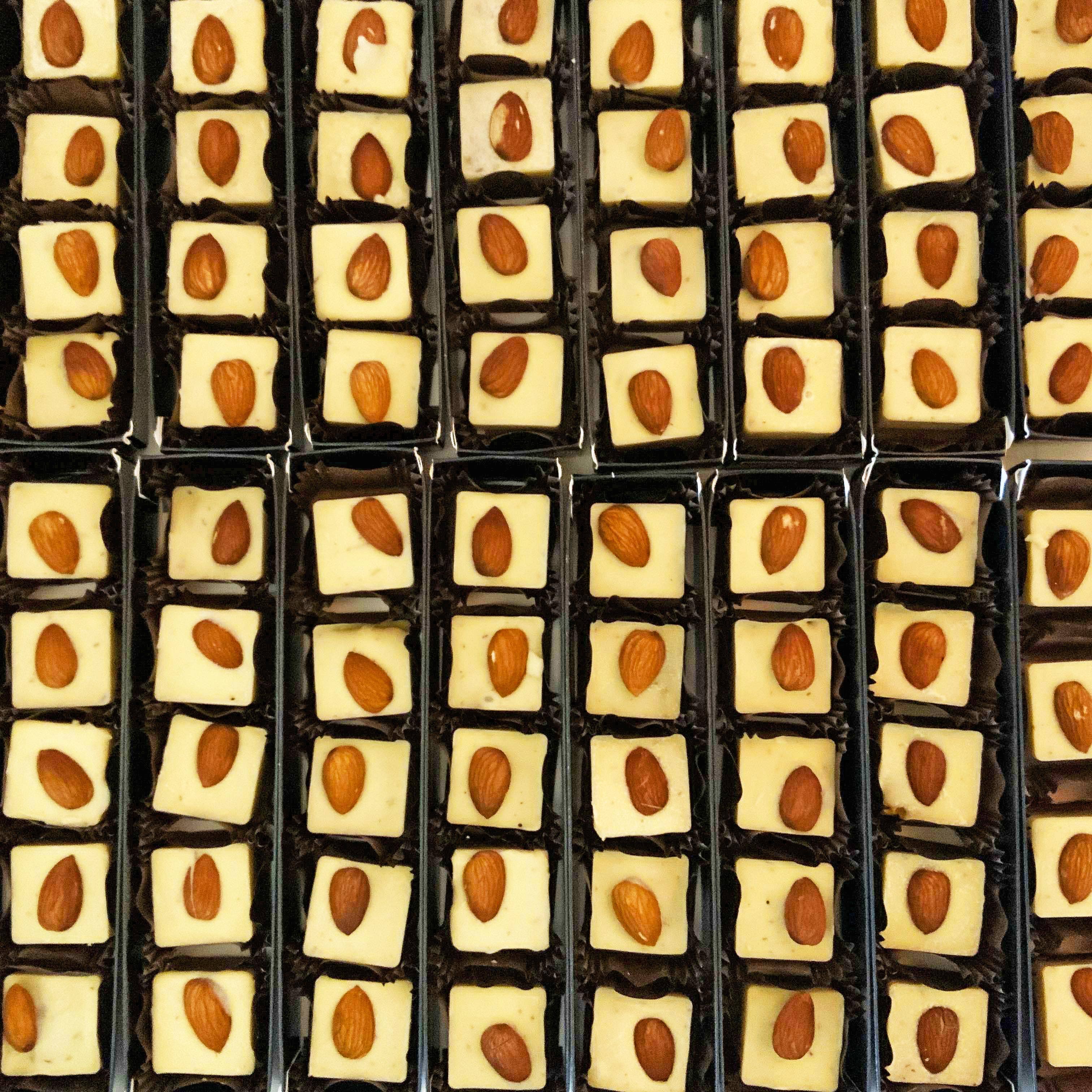 Alchimie di Circe - Wholesale Chocolate - Sortilegi White Magic Chocolates - Mandarin and Almond5