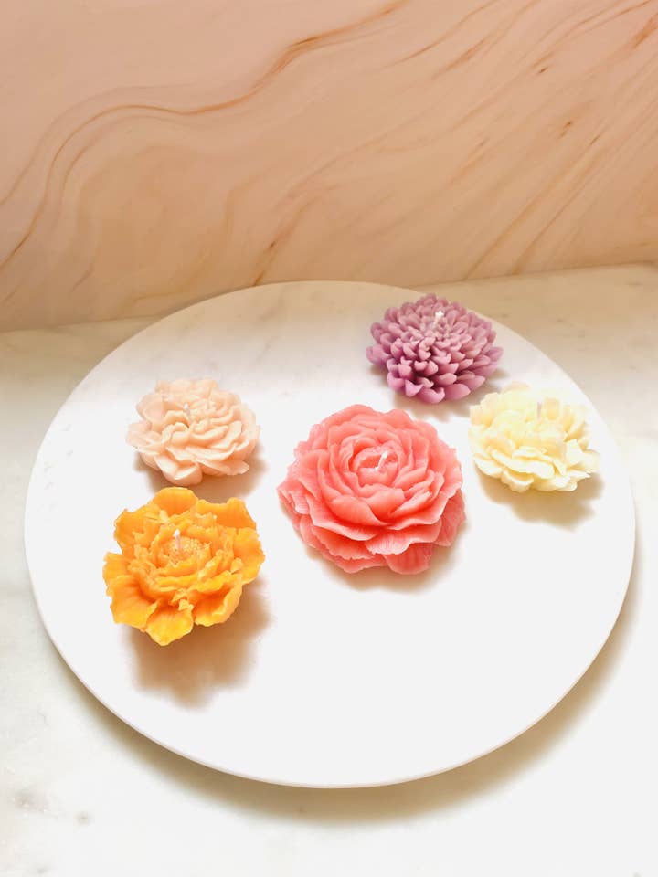 5 Pack Flower Beeswax Candles for wholesale by Maple + Love
