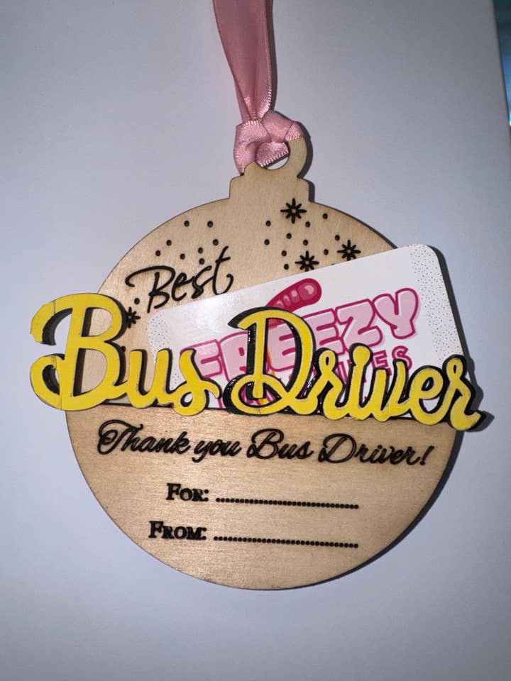 Brugerdefineret buschauffør gavekortholder i træ for engroshandel hos Freezy Favorites