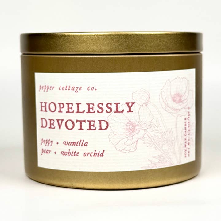 Hopelessly Devoted 5.5 oz Candle Tin | Poppy, Pear, Orchid, Vanilla | Feminine Floral Clean Soy Candle for wholesale by Pepper Cottage Co. Candles