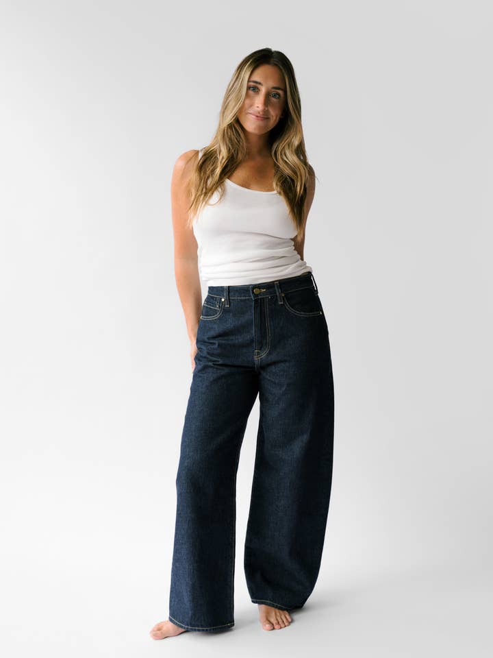 Le Jean Baggy Miri - Indigo pour la vente par Nelle Atelier