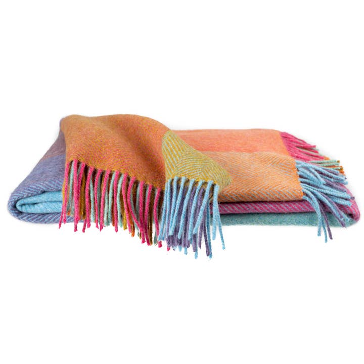 Southampton Home Merino Wool Geometric Throw (Kaleidoscope) for wholesale by Southampton Home