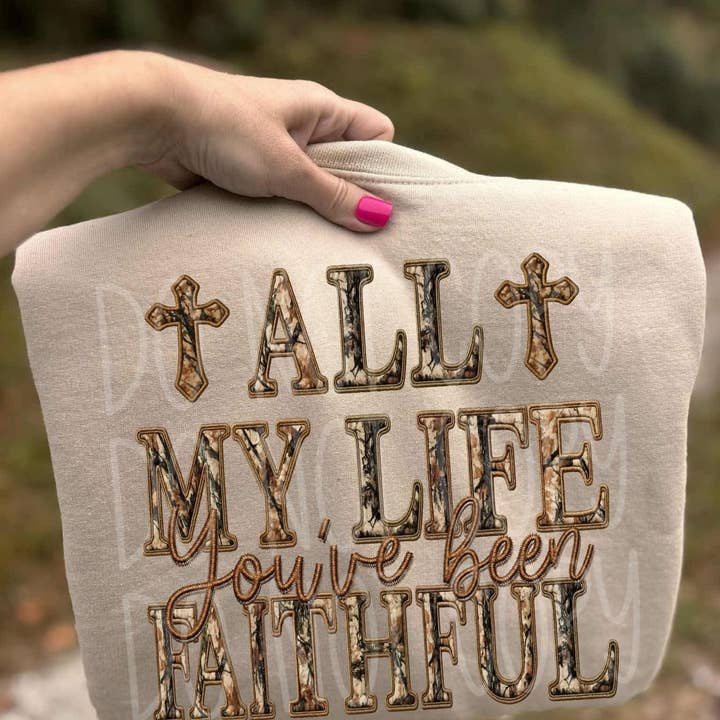 Toute ma vie broderie camouflage faux transfert DTF pour la vente par K and M Designs