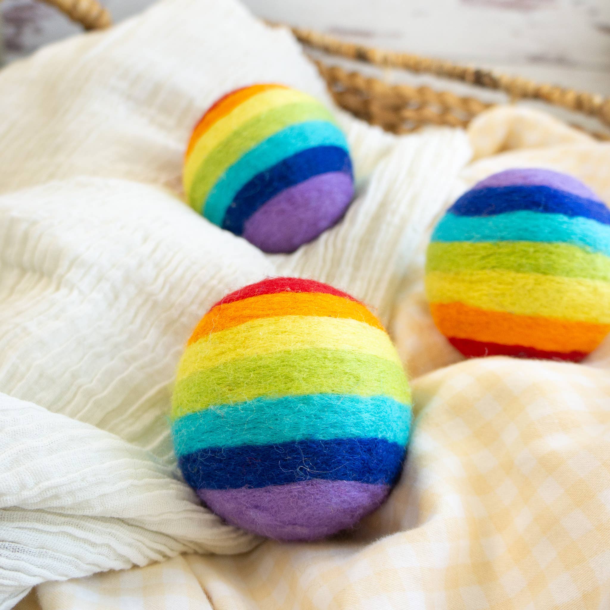 Friendsheep - Wholesale Dryer Balls - Rainbow Eco Wool Dryer Balls - Set of 3 - Pride1