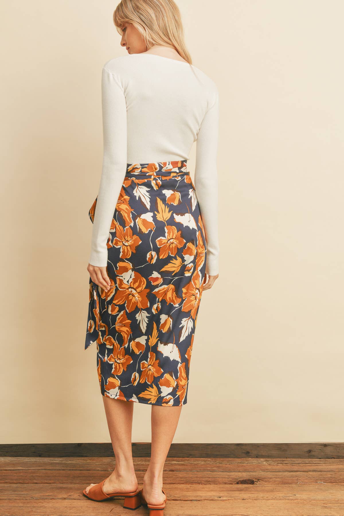 Dress Forum – Saia - Mulher por atacado – FS7272 Saia de envoltório de cetim floral7