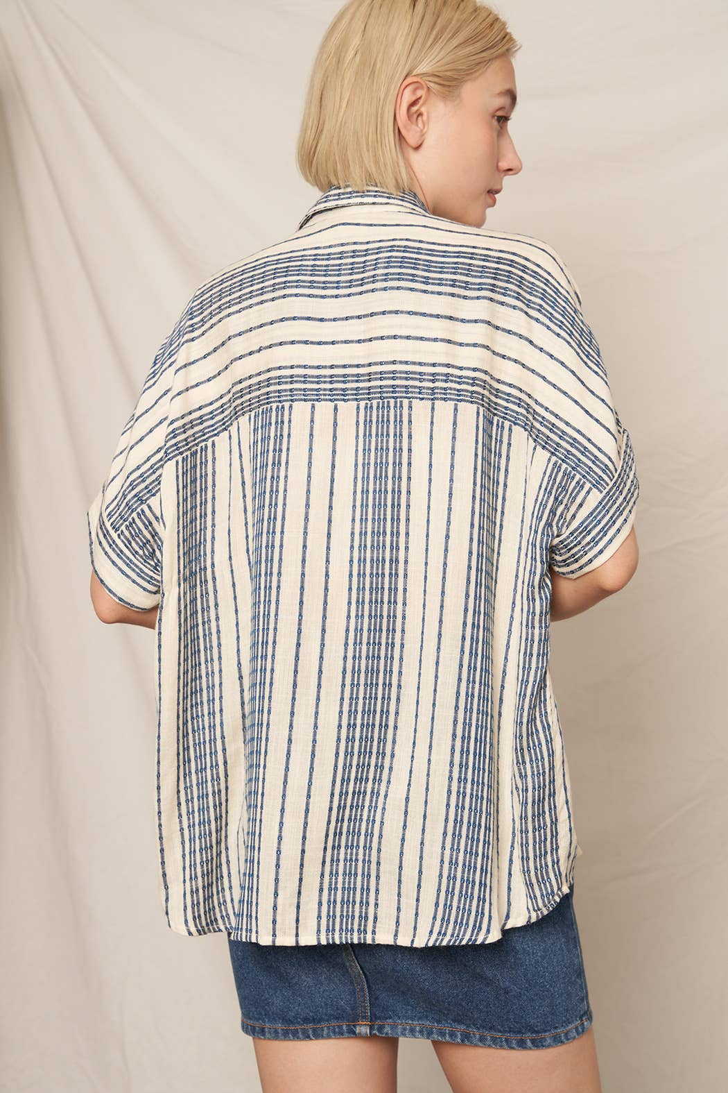 En Crème - Vente Chemise à col boutonné – femme - Haut boutonné rayé à manches courtes6