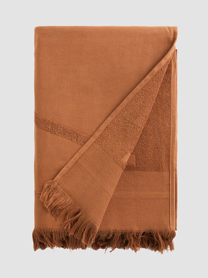 Brun maxi strandhåndklæde i bæredygtig frotté bomuld / SAHARA for engroshandel hos WAY