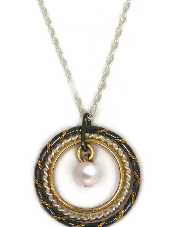 Lunar Eclipse halsketting met witte parel voor wholesale door Taber Studios