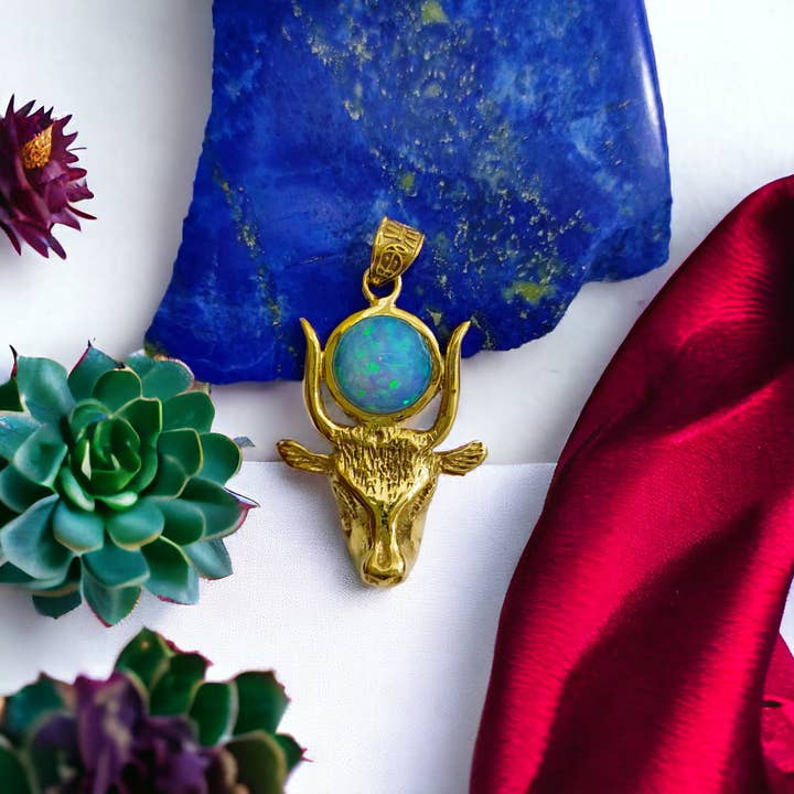 ALADDIN'S LAMP JEWELRY - Venta al por mayor Abalorios/colgantes individuales - Colgante de oro ópalo con forma de cabeza de vaca de la diosa Hathor8