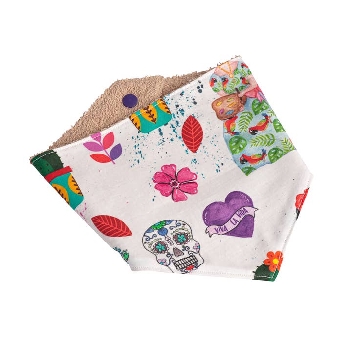 Frida Kahlo Bandana haklapp för wholesale av Lola’s Classic Babies LLC