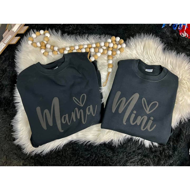 Sweat-shirt Mama Heart Puff pour la vente par Great Tees