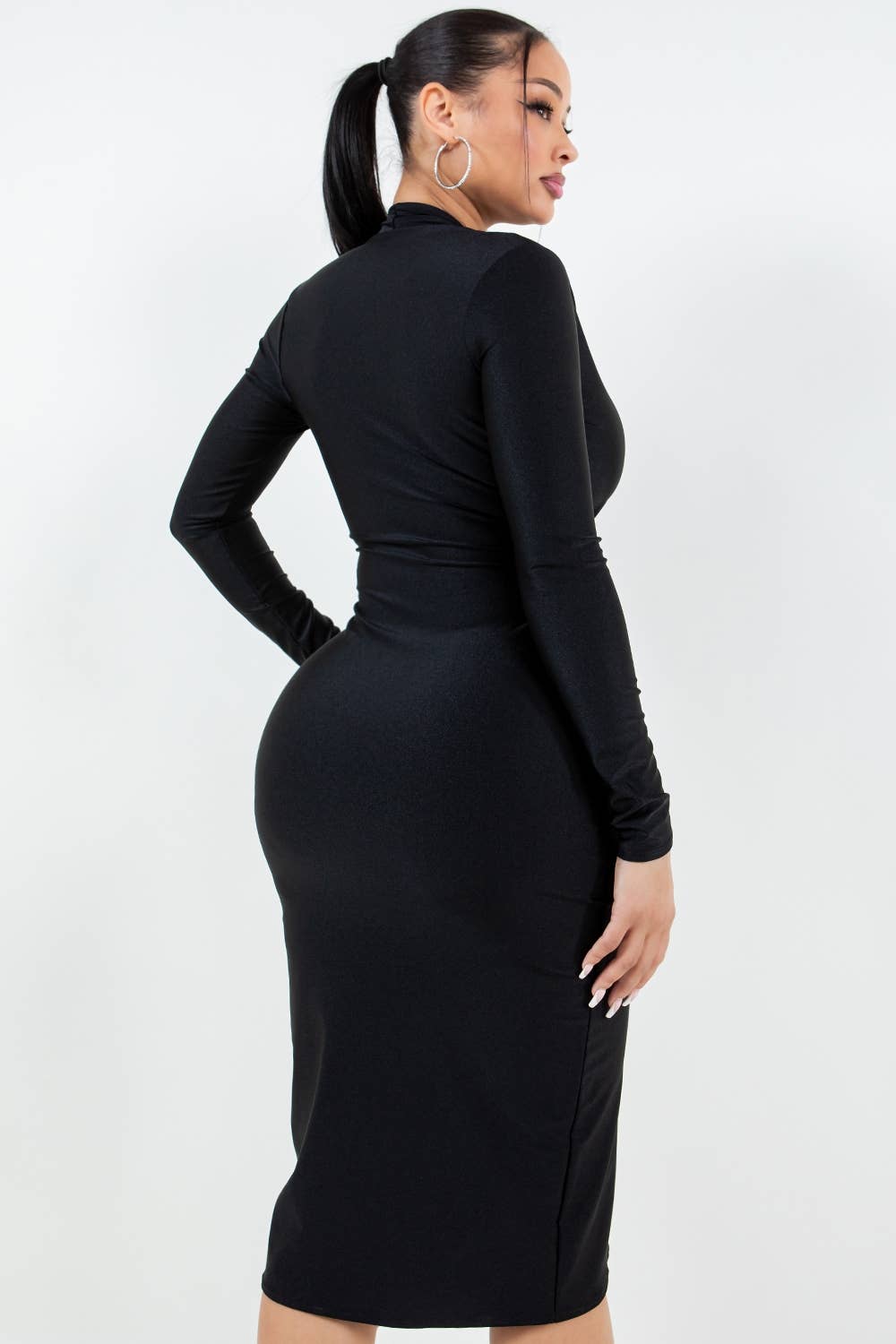 Uptown Apparel - Vente Robe – femme - ROBE EN TRICOT BRILLANTE AVEC VOLANT FRONTAL2