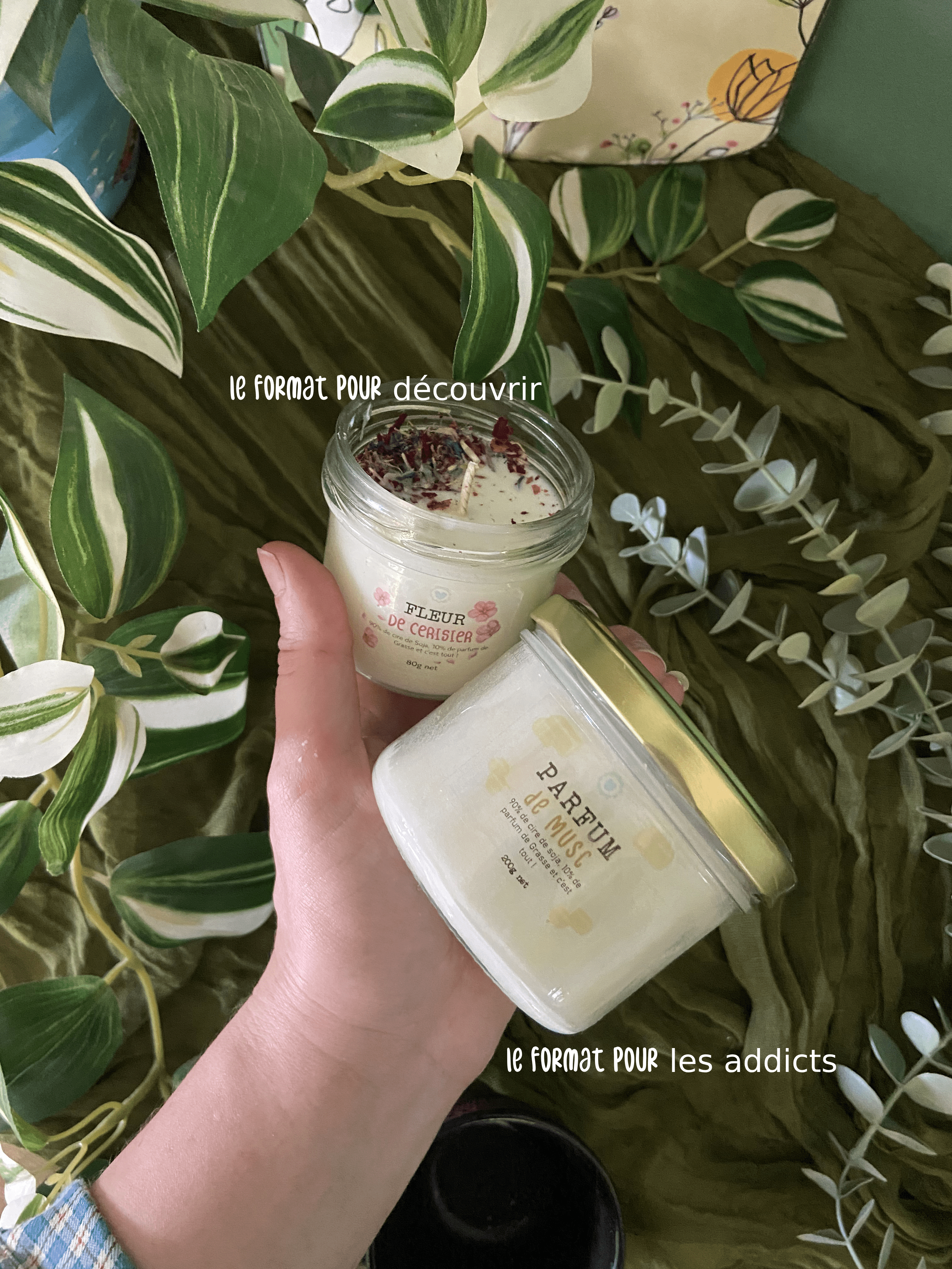 Lilium Blanc - Wholesale Jar/Filled Candle - Monoi de Tahiti Candle in Soy Wax & Flower Petals5