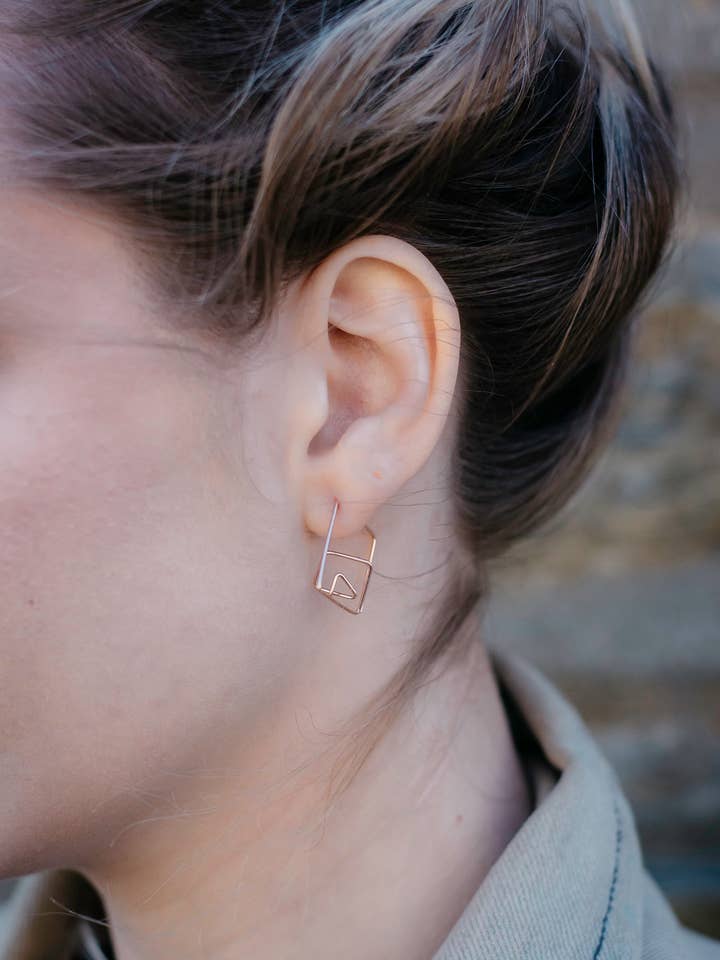 Mini-Geo-Hoops-Reifen für den Großhandel von Aimee Petkus Jewelry